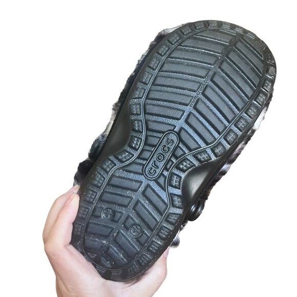 Crocs Faux Fur Classic Fur Sure Animal Print - Picture 6 of 8